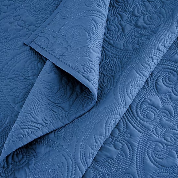 BRAND NEW Harper Quilt Coronet Blue - Twin/Twin XL - Picture 2 of 5